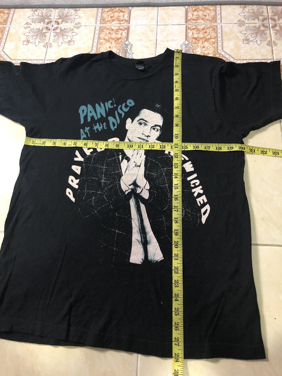 Band Tees PANIC AT THE DISCO PRAY FOR THE WICKED 2018 TOUR SHIRT Size US M / EU 48-50 / 2 - 6 Thumbnail