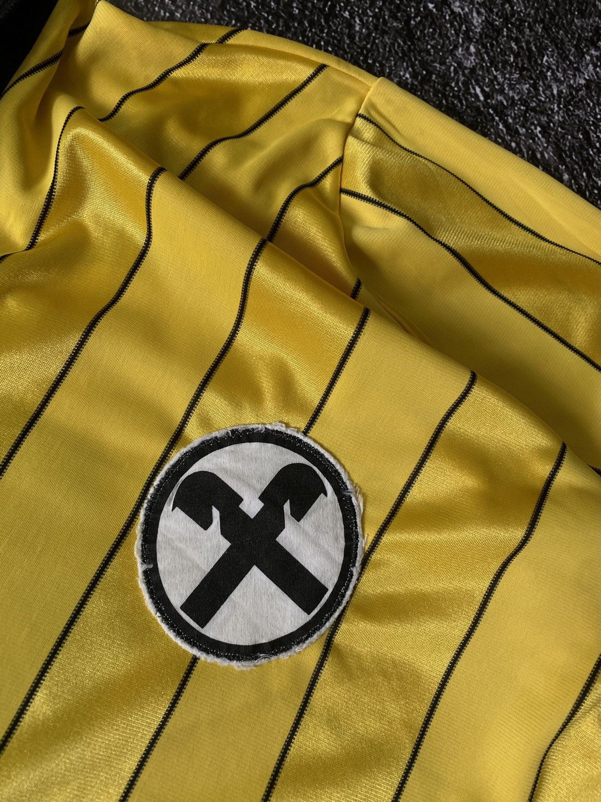 Vintage VINTAGE 80s TRO RAIFFEISEN CLUB 83 SOCCER JERSEY Size US L / EU 52-54 / 3 - 5 Thumbnail