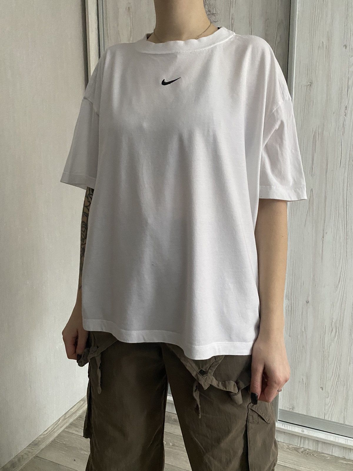 Nike Nike Center Swoosh Tee Y2k Boxy Fit Vintage Streetwear Size XL / US 12-14 / IT 48-50 - 2 Thumbnail