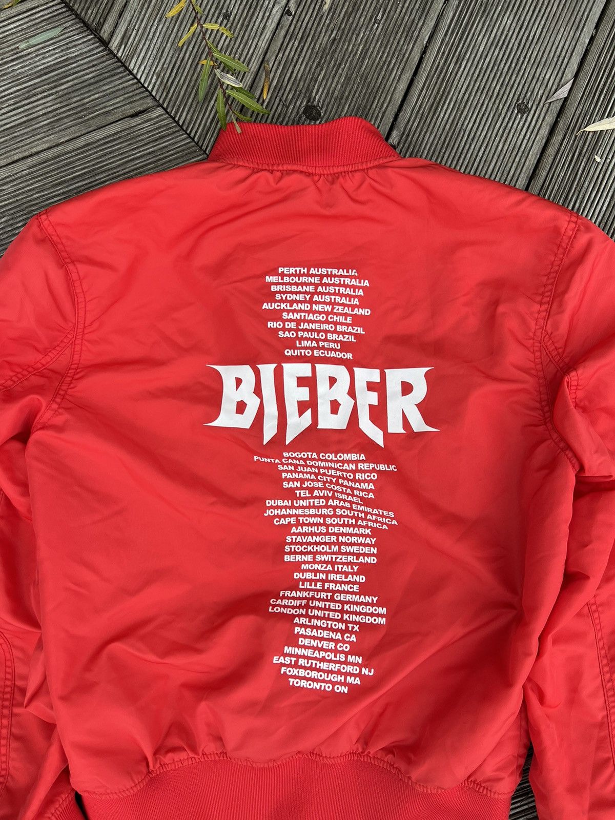 H&M × Justin Bieber Justin Bieber Purpose Tour Red Team Bomber Jacket Size US S / EU 44-46 / 1 - 3 Thumbnail