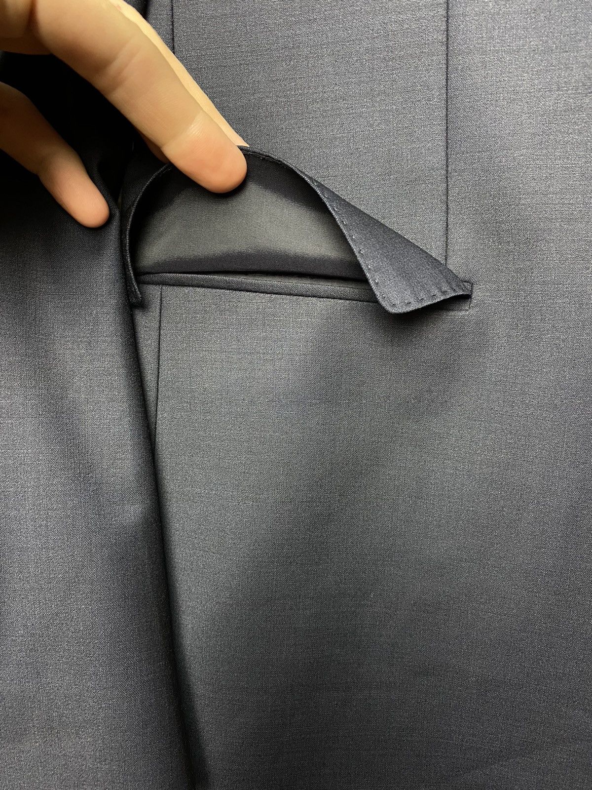 Hugo Boss Hugo Boss Vintage Tailored Blazer Size 40R Size 40R - 3 Thumbnail