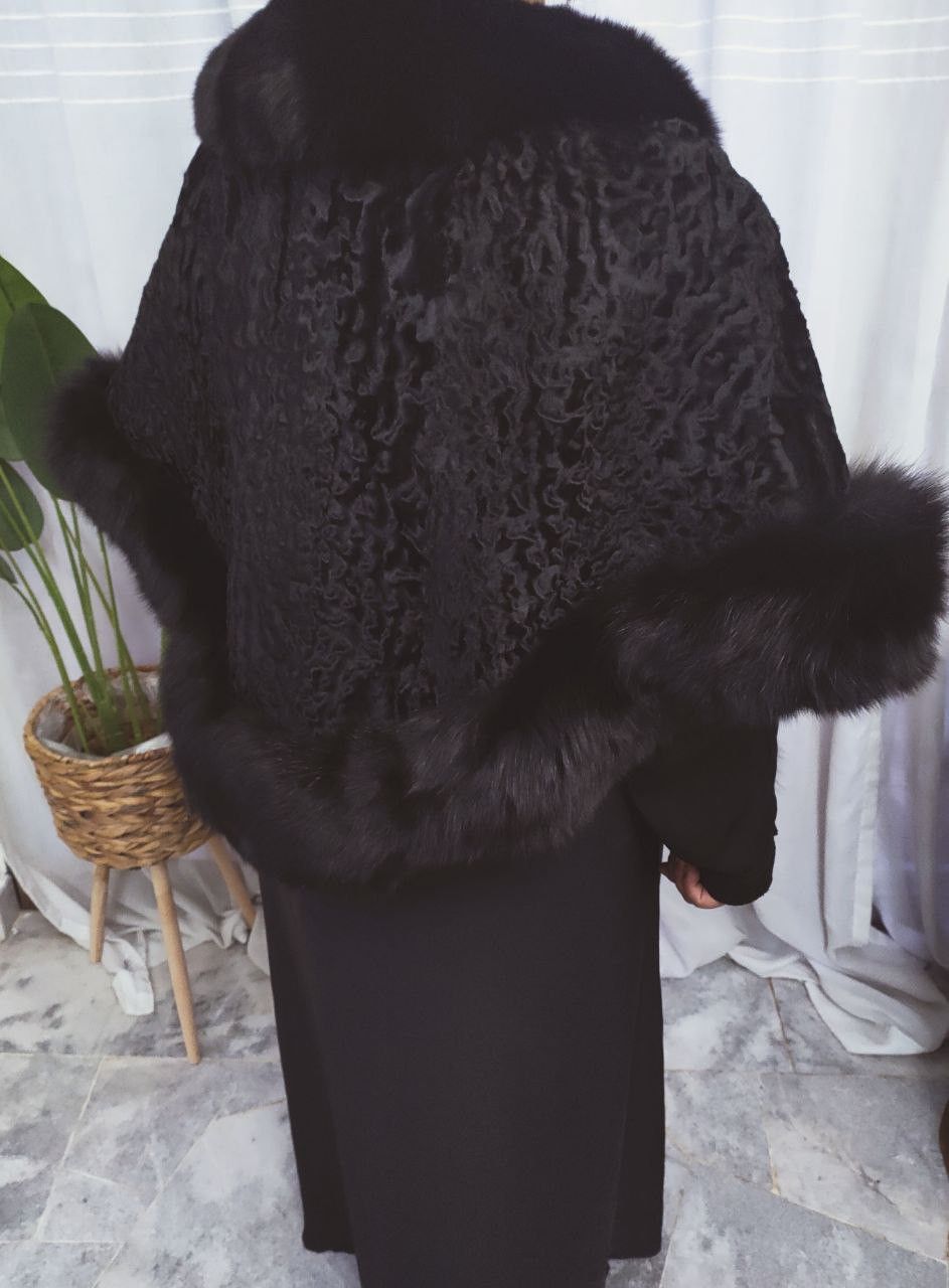 Japanese Brand Very Rare Vintage Suzuko Fur Arase Amebro Cape Size ONE SIZE - 19 Thumbnail