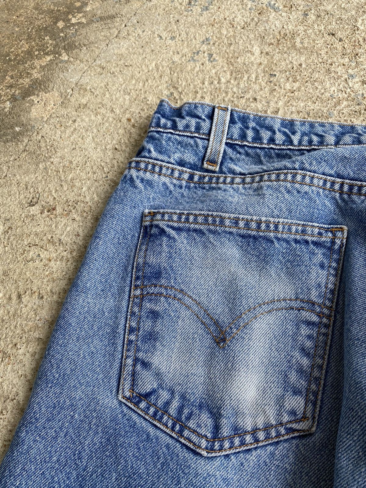 Levi's × Vintage Vintage 90’s Levi’s 505 Faded Orange Tab Jeans Size US 34 / EU 50 - 12 Thumbnail