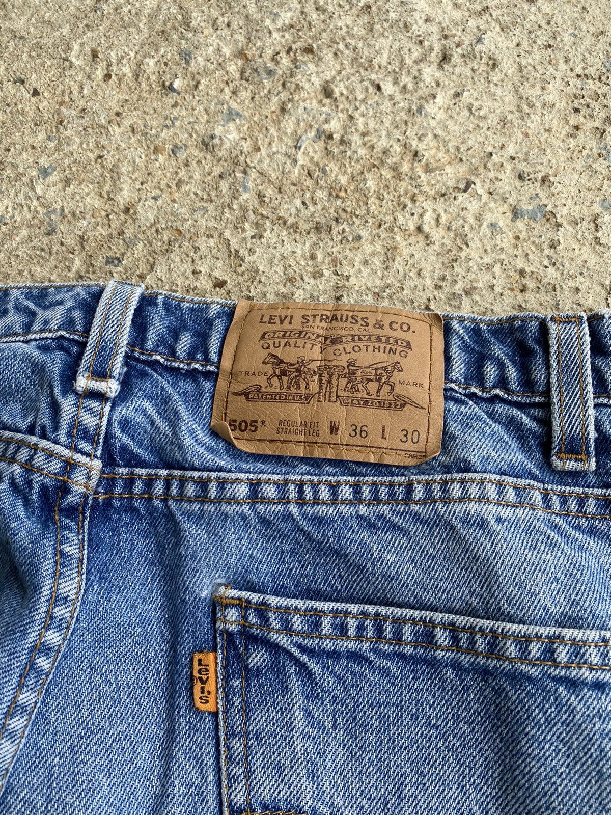 Levi's × Vintage Vintage 90’s Levi’s 505 Faded Orange Tab Jeans Size US 34 / EU 50 - 11 Thumbnail