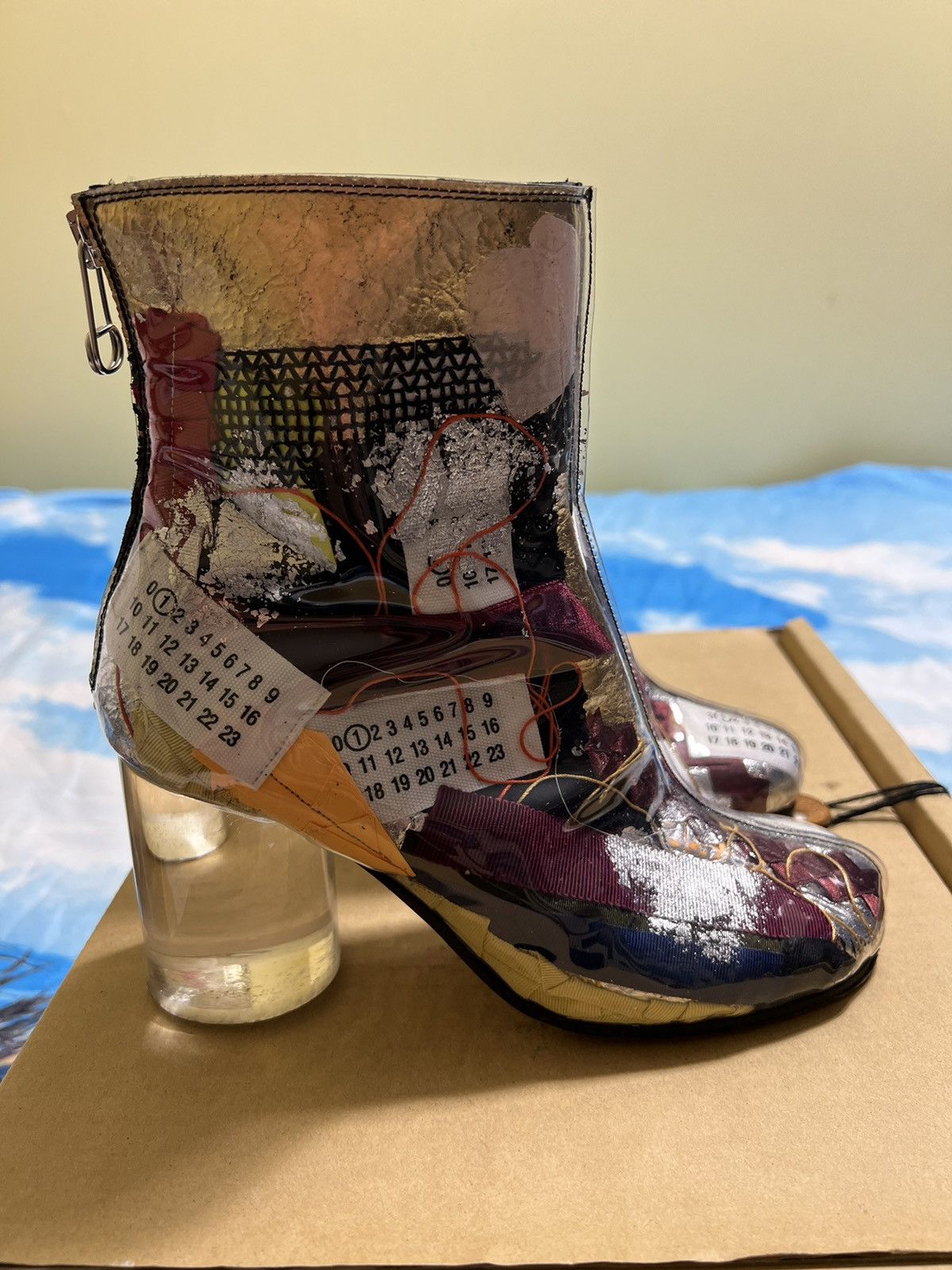 Maison Margiela ***FINAL DROP***RARE MAISON MARGIELA LIMITED CLEAR PATCH 37 Size US 7 / IT 37 - 6 Thumbnail