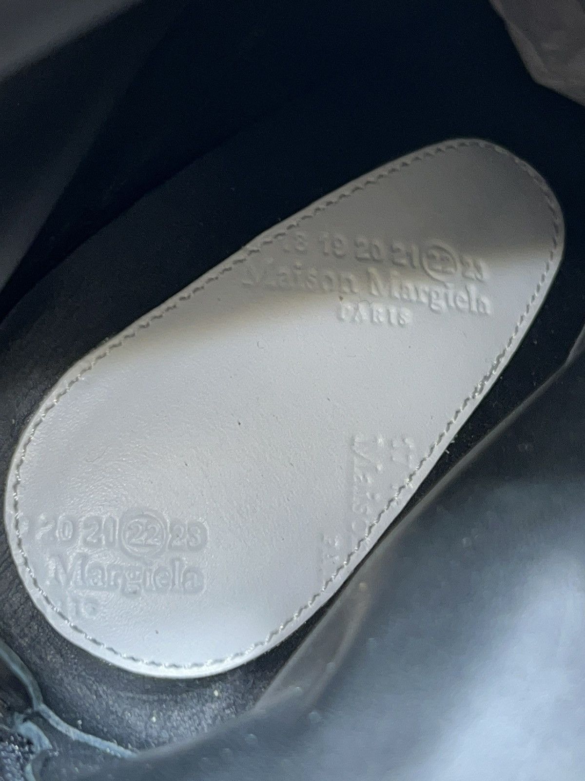 Maison Margiela ***FINAL DROP***RARE MAISON MARGIELA LIMITED CLEAR PATCH 37 Size US 7 / IT 37 - 18 Thumbnail