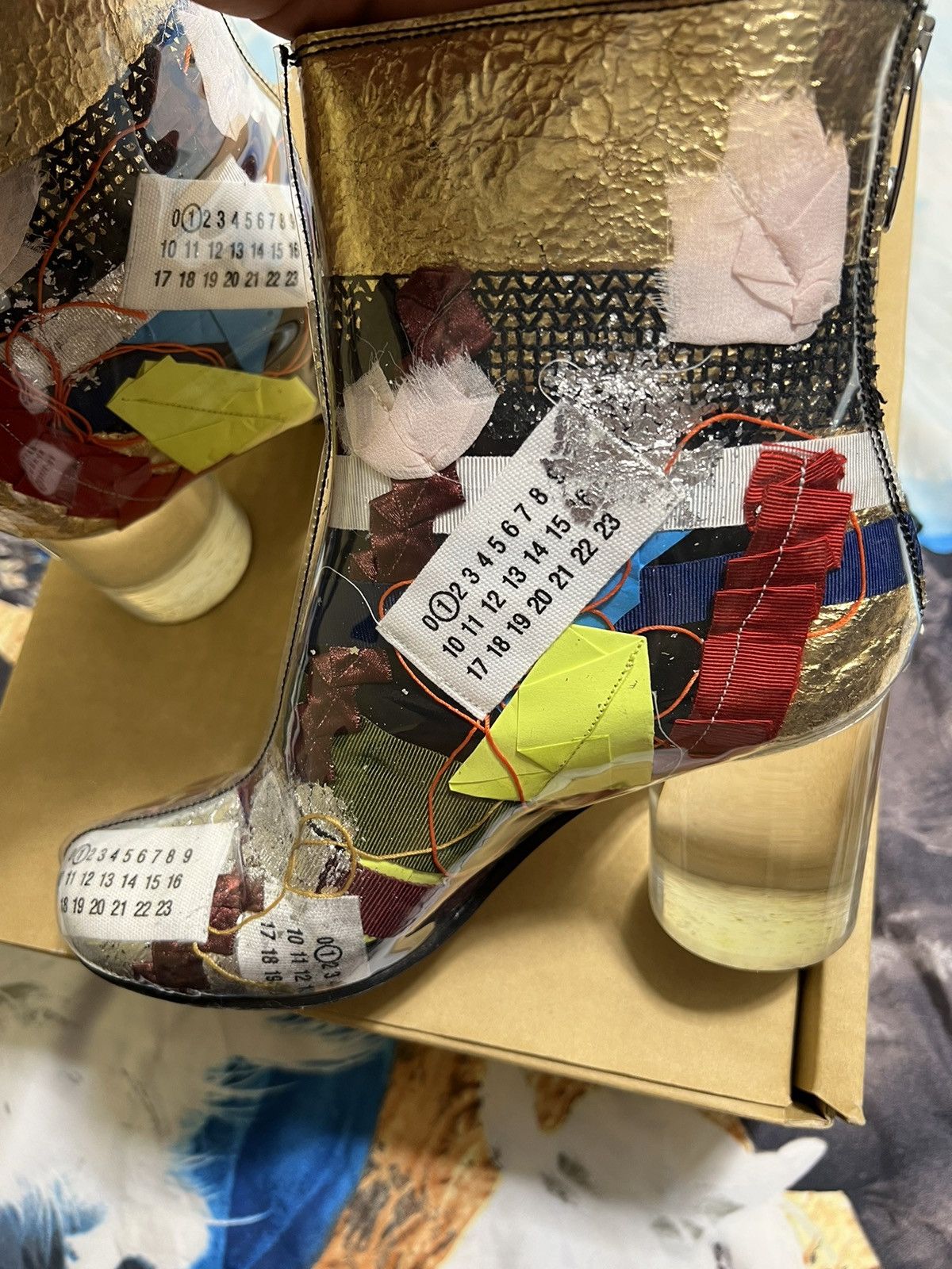 Maison Margiela ***FINAL DROP***RARE MAISON MARGIELA LIMITED CLEAR PATCH 37 Size US 7 / IT 37 - 12 Thumbnail