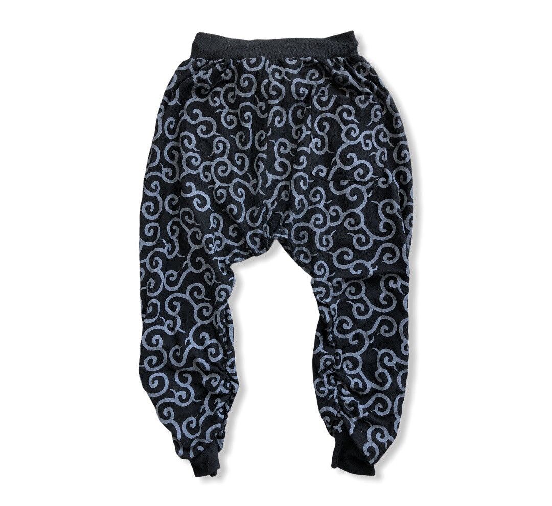 Japanese Brand Japanese Brand Overprint twisted leg pant Size US 30 / EU 46 - 5 Thumbnail