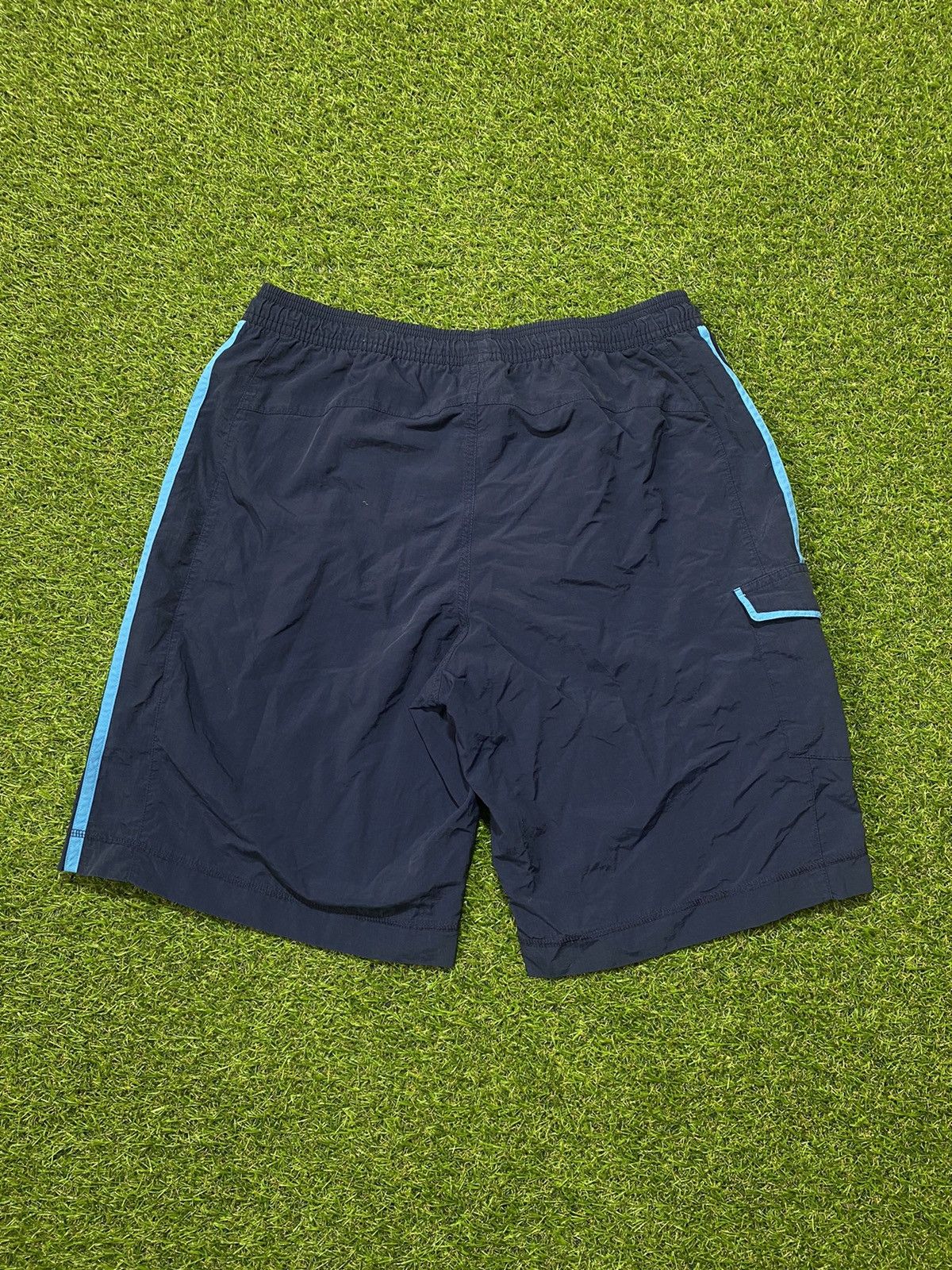 Adidas × Vintage Vintage Adidas shorts streetwear y2k casual style size L Size US 34 / EU 50 - 3 Thumbnail
