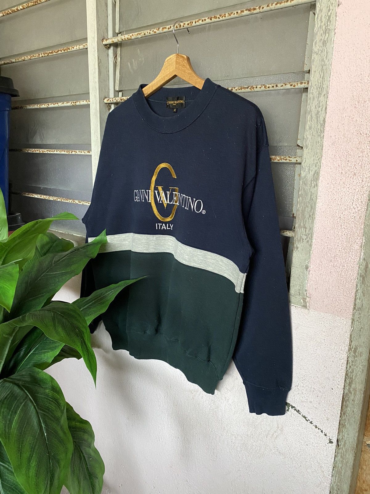 Gianni Valentino × Valentino × Vintage Gianni Valentino spelllout embroidery sweatshirt Size US M / EU 48-50 / 2 - 1 Thumbnail