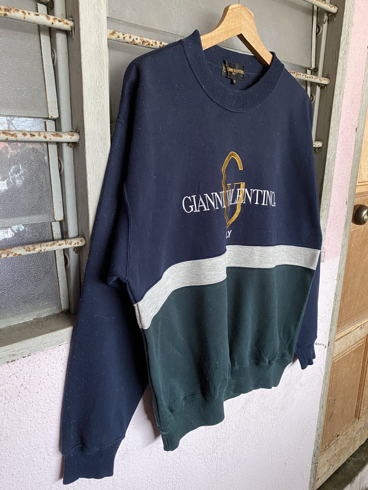 Gianni Valentino × Valentino × Vintage Gianni Valentino spelllout embroidery sweatshirt Size US M / EU 48-50 / 2 - 4 Thumbnail