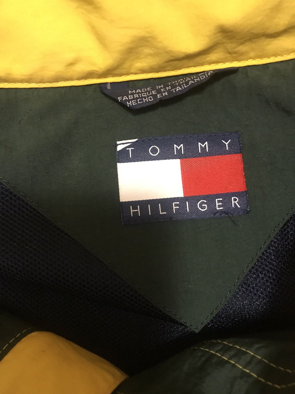 Tommy Hilfiger Vintage Tommy Hilfiger windbreaker jacket Green Size US XL / EU 56 / 4 - 5 Thumbnail
