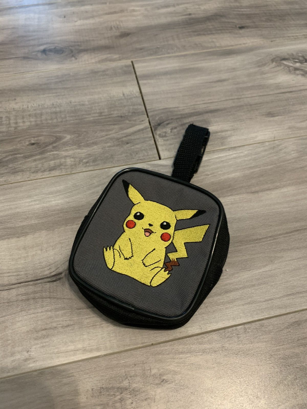 Pokemon × Vintage Pikachu hip pouch Size ONE SIZE - 1 Thumbnail