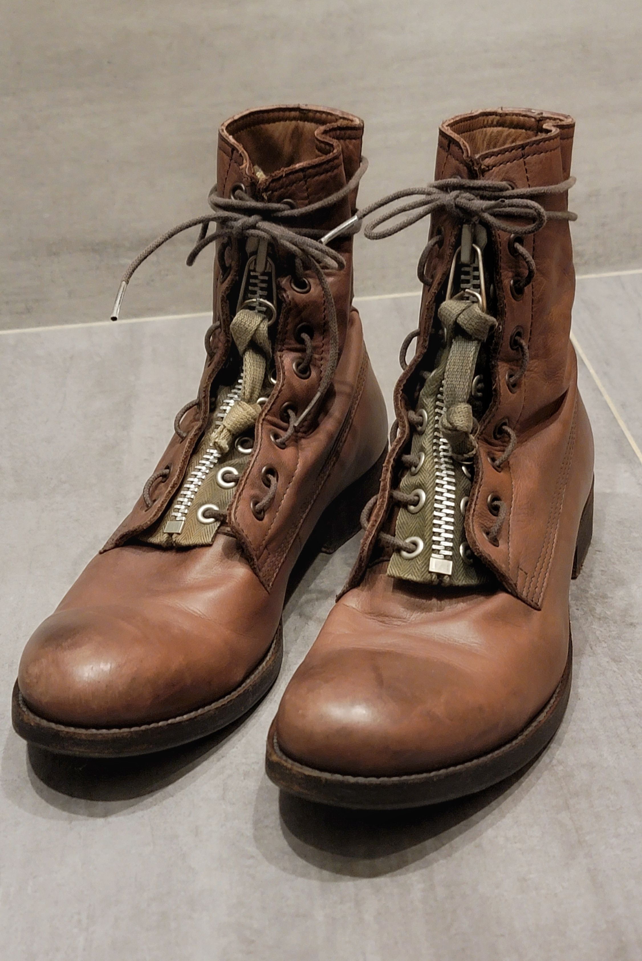 ブーツ used undercover 11SS Zip studs boots Undercover 11SS UNDERCOVER MILITARY STUDS BOOTS | Grailed