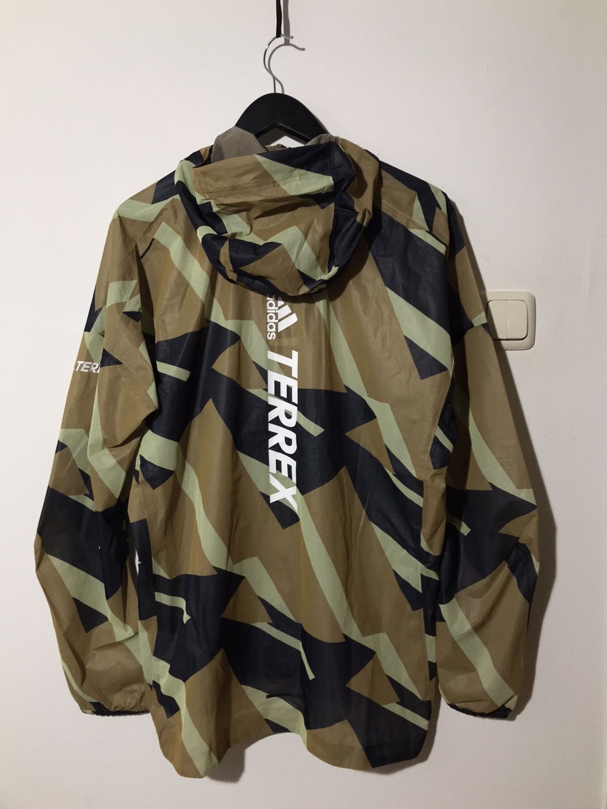Adidas Adidas AGR Rain Aop Waterproof Jacket Size US L / EU 52-54 / 3 - 1 Thumbnail