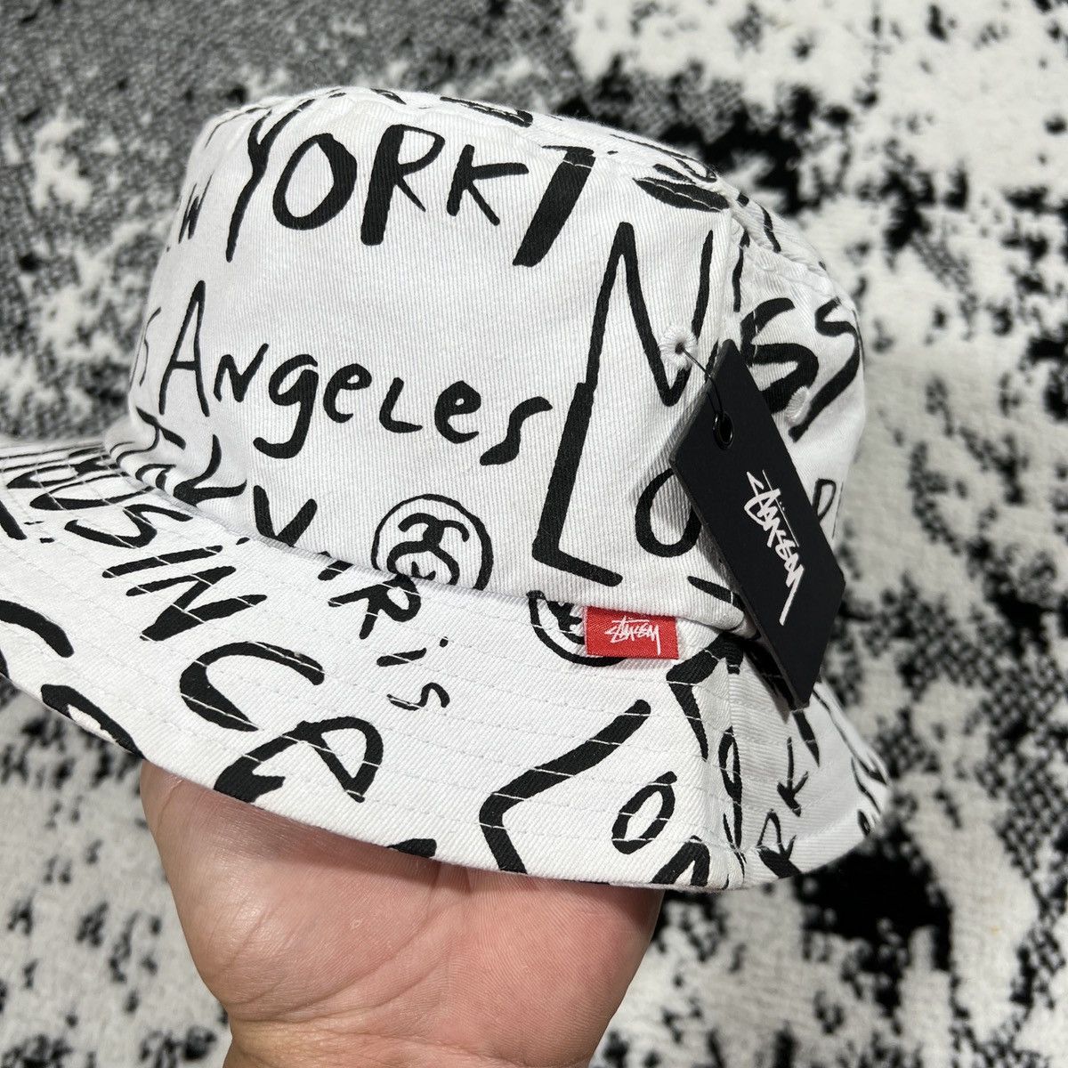 Japanese Brand × Stussy STUSSY BIG CITIES BUCKET HAT IN WHITE L/XL Size ONE SIZE - 9 Thumbnail