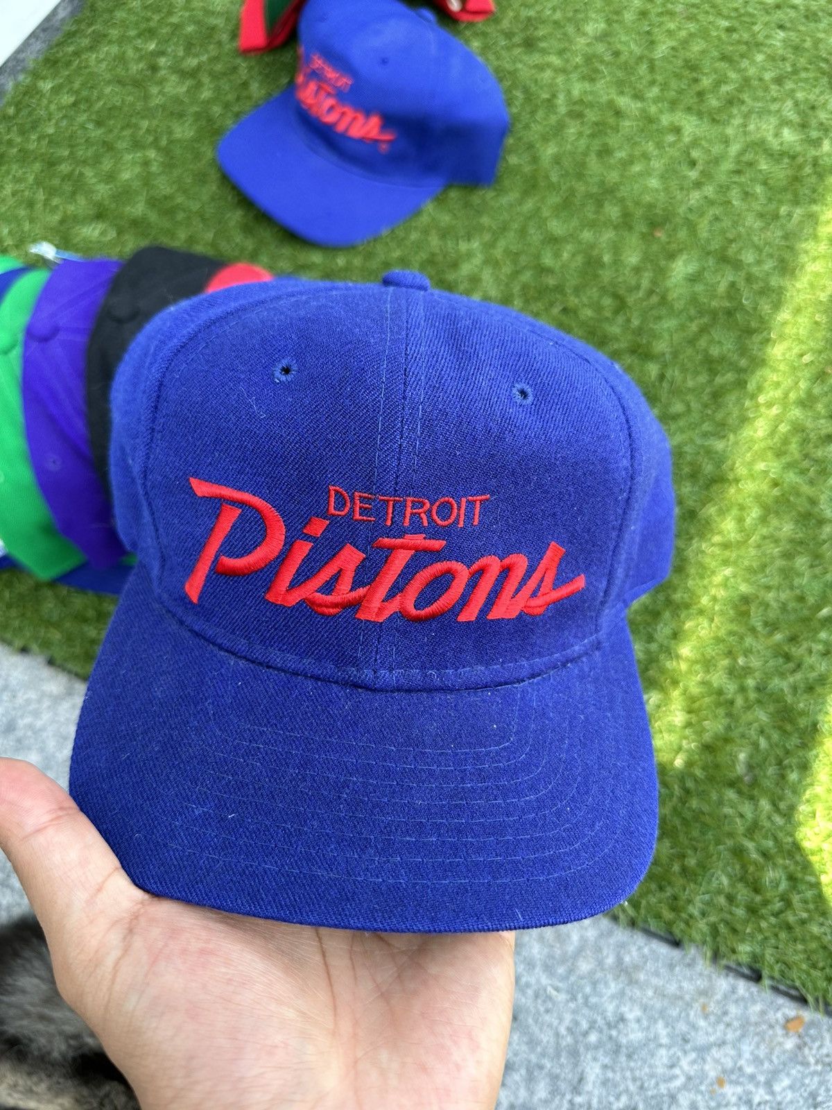 NBA × Sports Specialties × Vintage 80s Detroit Pistons Single line script vintage snapback Size ONE SIZE - 1 Thumbnail