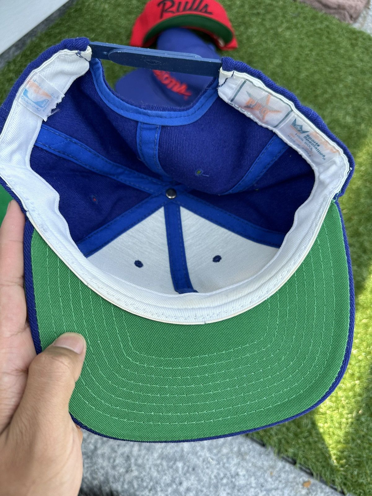 NBA × Sports Specialties × Vintage 80s Detroit Pistons Single line script vintage snapback Size ONE SIZE - 2 Thumbnail