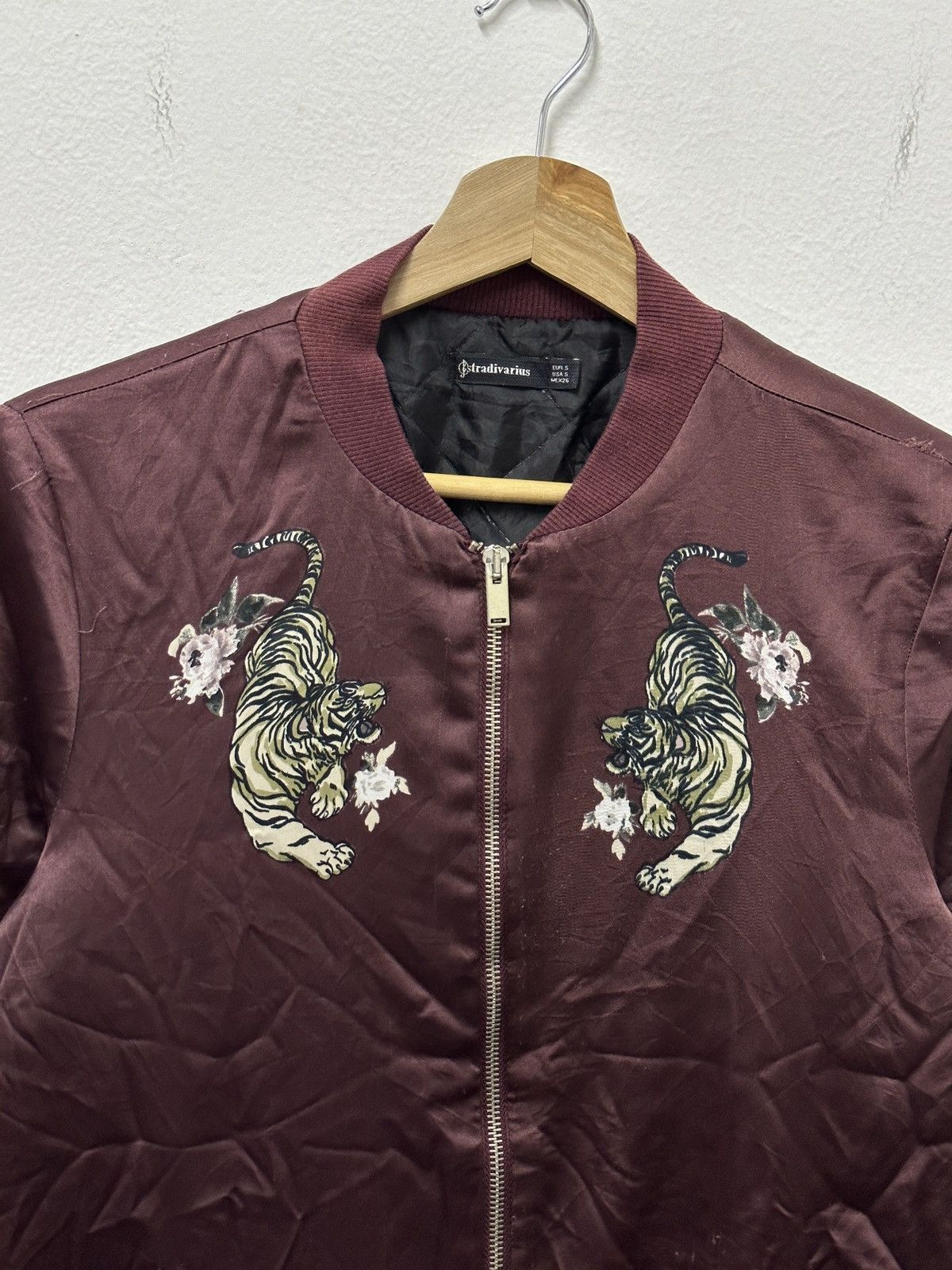 Vintage Vintage Japanesebrand Tiger Big Logo Sukajan Jacket Size US XS / EU 42 / 0 - 4 Thumbnail