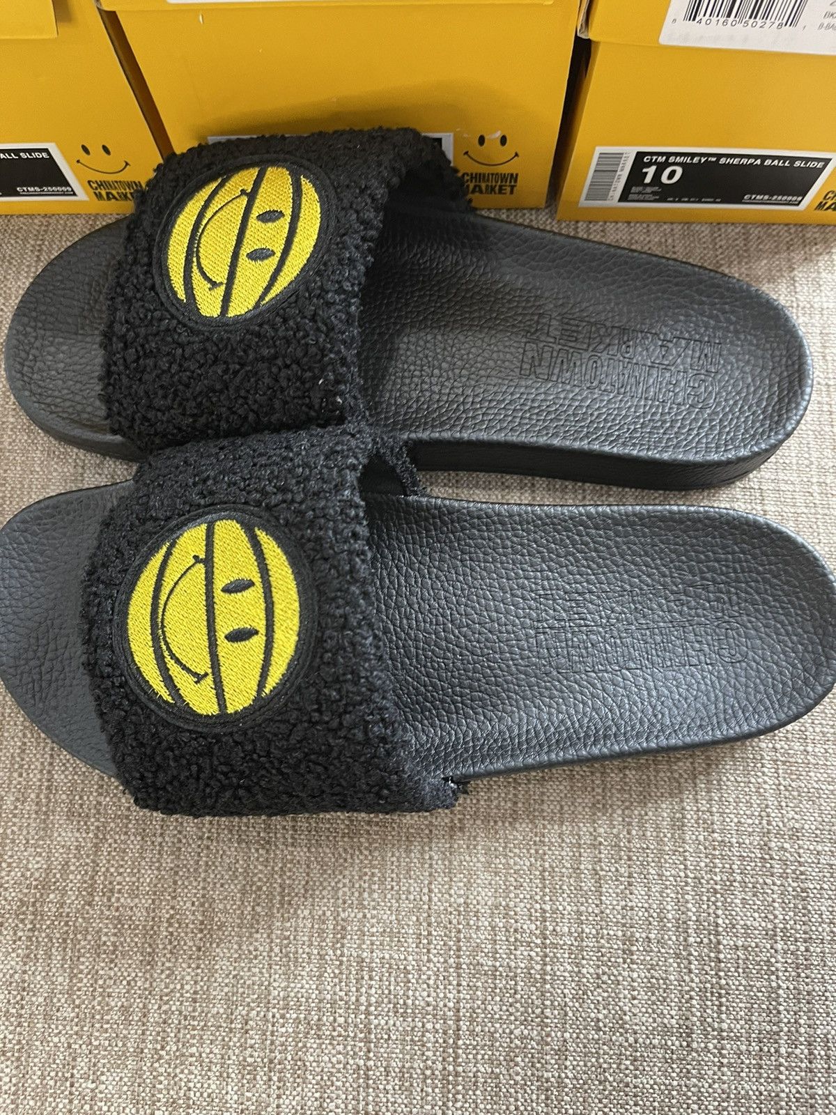 Market Chinatown Market Smiley Sherpa Ball Slide Size US 11 / EU 44 - 3 Thumbnail