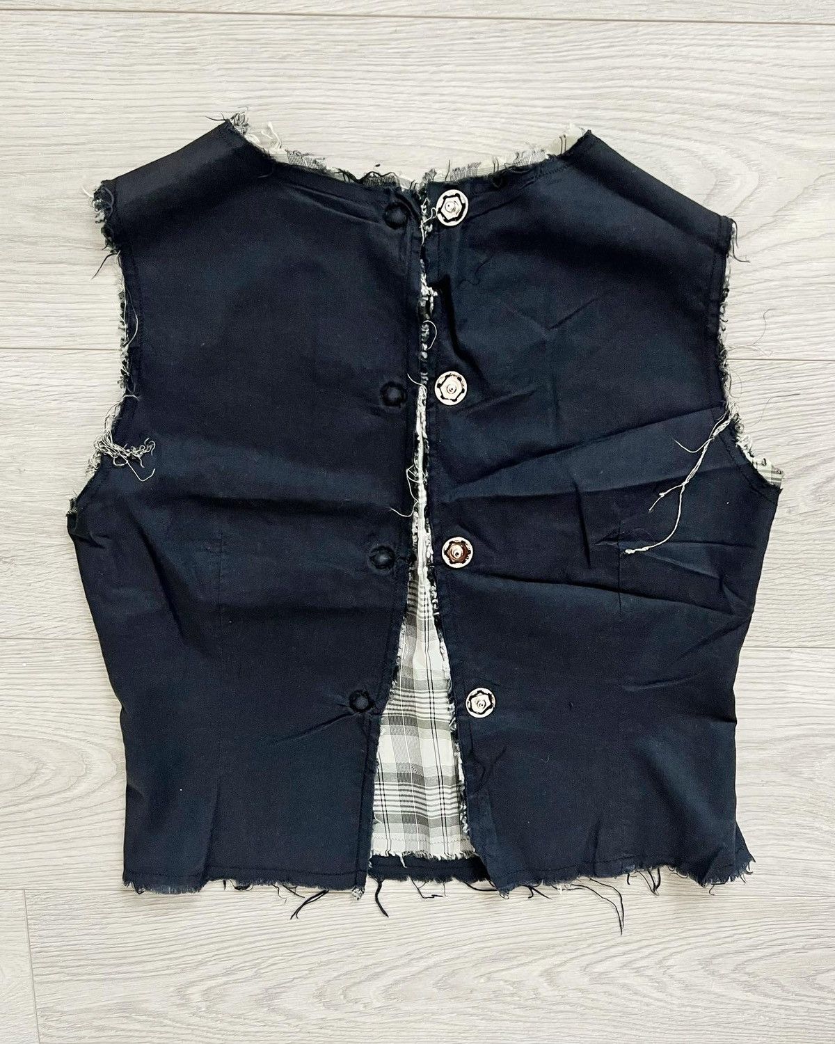 Maison Margiela AW1992-1993 Frayed Edge Oversized Button Vest Size M / US 6-8 / IT 42-44 - 4 Thumbnail