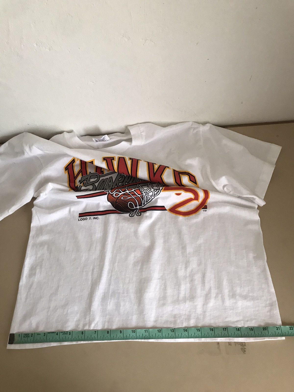 Vintage Vintage Hawks Basketball Club Logo 7 T-shirts Size US L / EU 52-54 / 3 - 6 Thumbnail