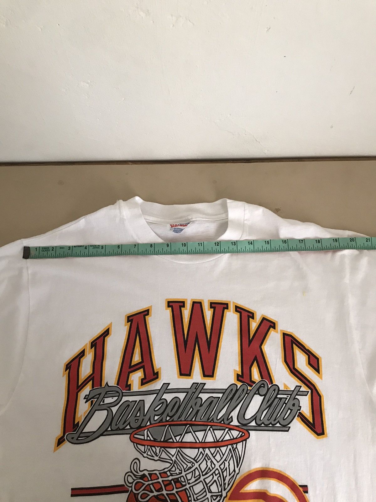 Vintage Vintage Hawks Basketball Club Logo 7 T-shirts Size US L / EU 52-54 / 3 - 9 Thumbnail
