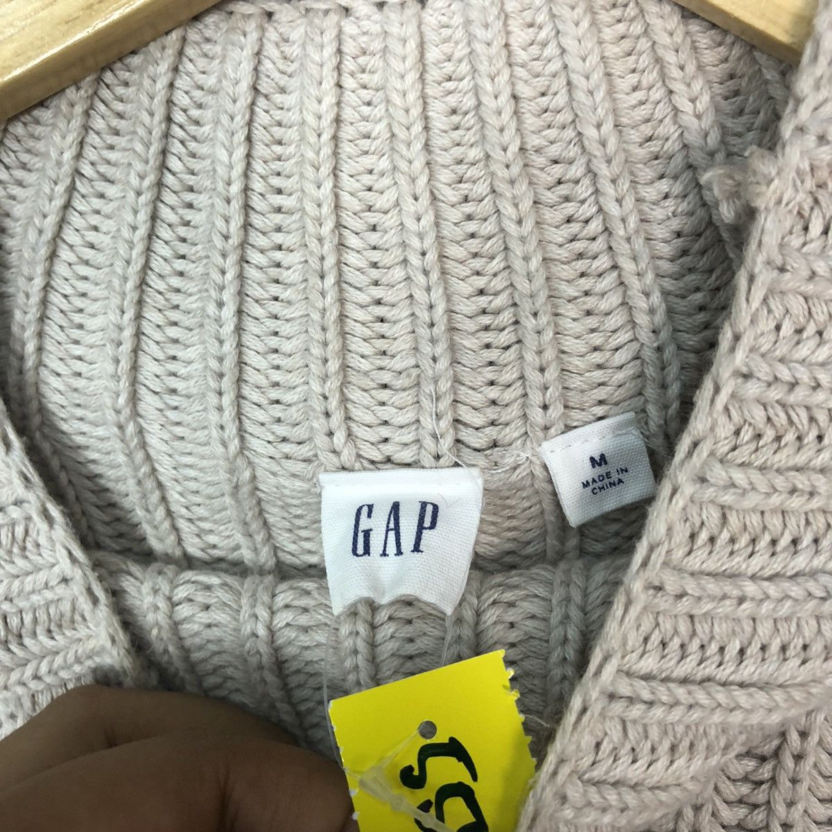 Gap × Homespun Knitwear × Vintage Gap Cream vintage sweatshirt Knitwear japan #5543 Size US M / EU 48-50 / 2 - 6 Thumbnail