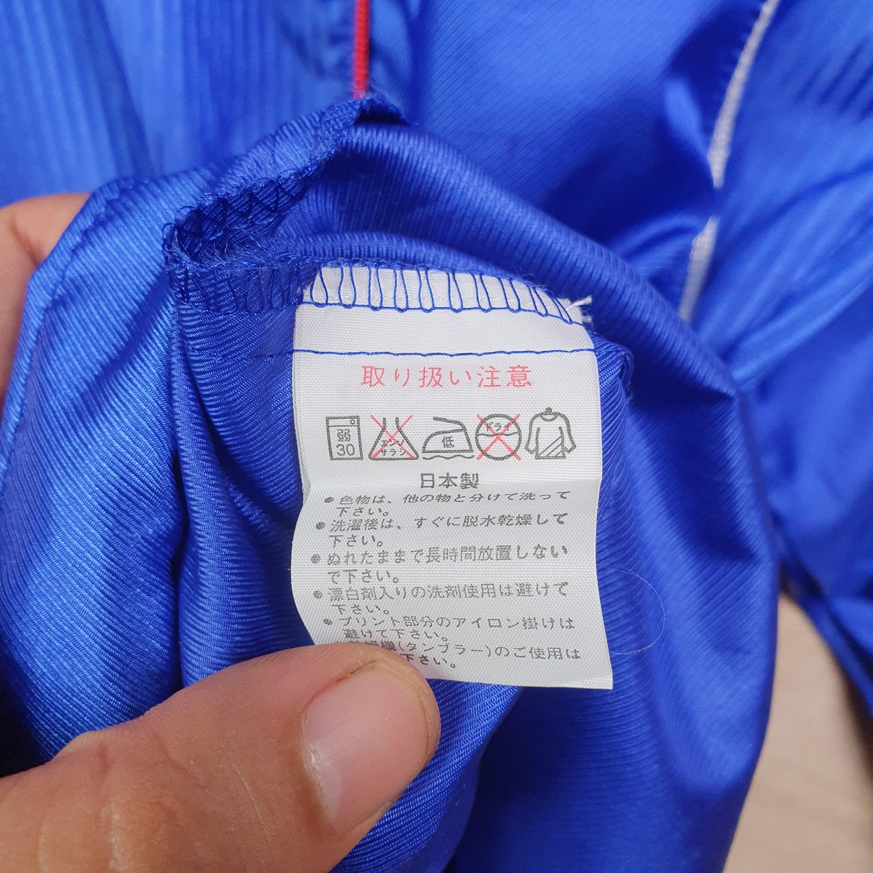 Asics × Japanese Brand × Vintage VINTAGE ASIC FOOTBALL GEAR HALF ZIP Size US L / EU 52-54 / 3 - 5 Thumbnail