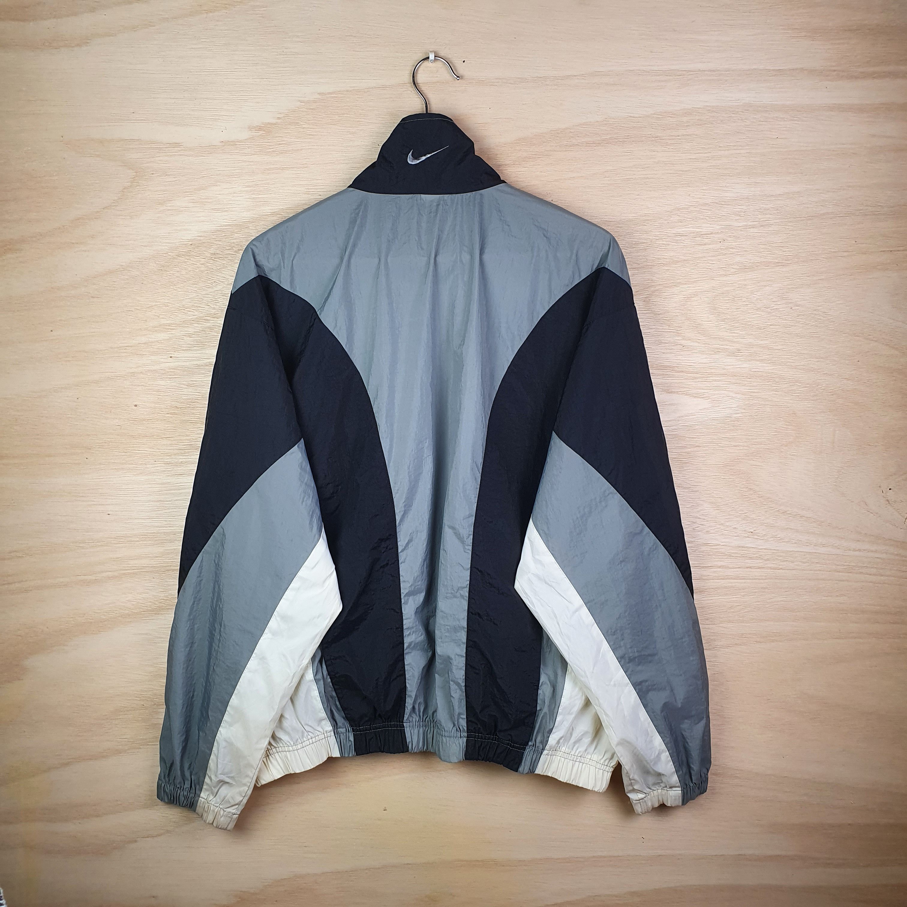 Nike × Vintage VINTAGE NIKE NYLON JACKET RARE COLOURWAY Size US M / EU 48-50 / 2 - 2 Thumbnail