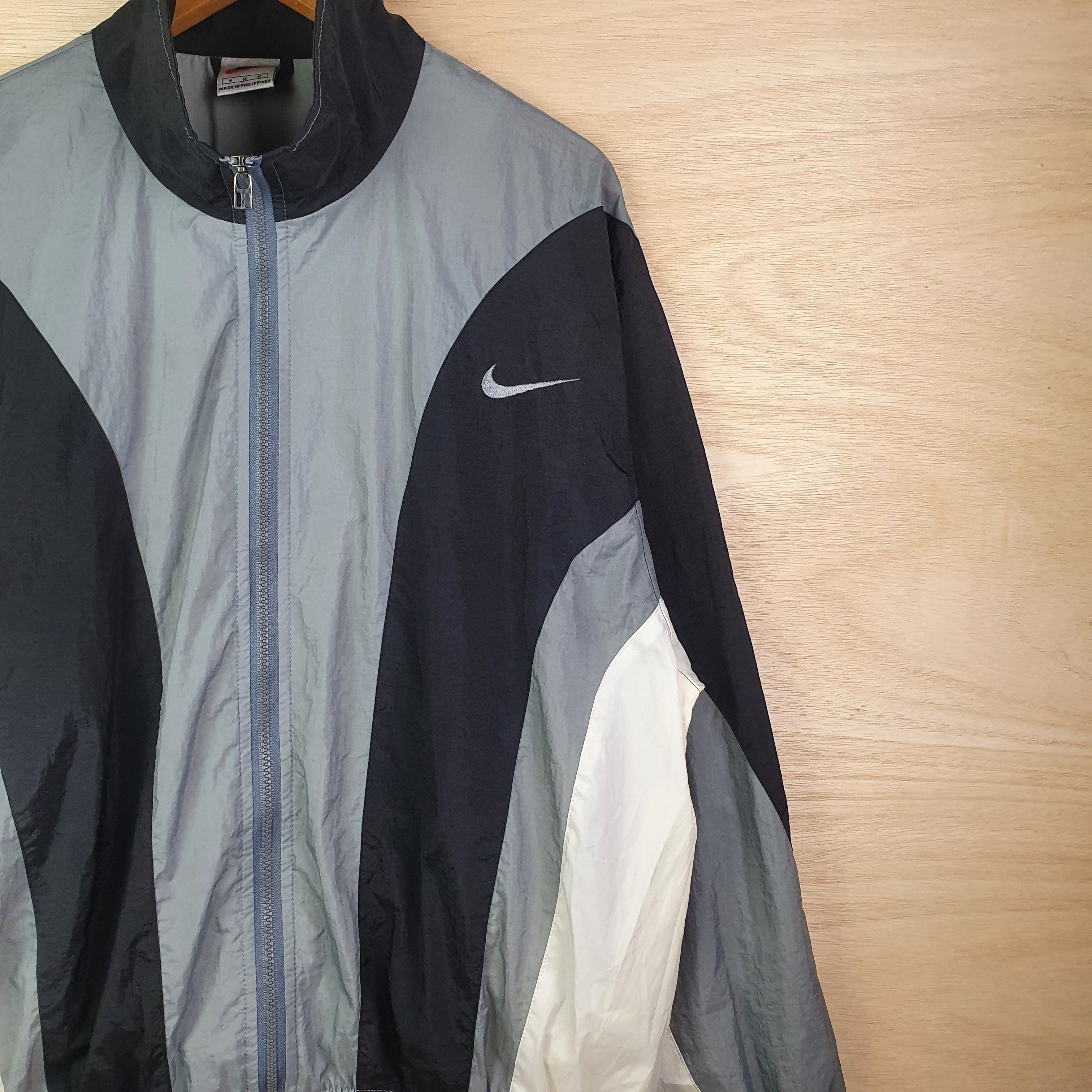 Nike × Vintage VINTAGE NIKE NYLON JACKET RARE COLOURWAY Size US M / EU 48-50 / 2 - 3 Thumbnail
