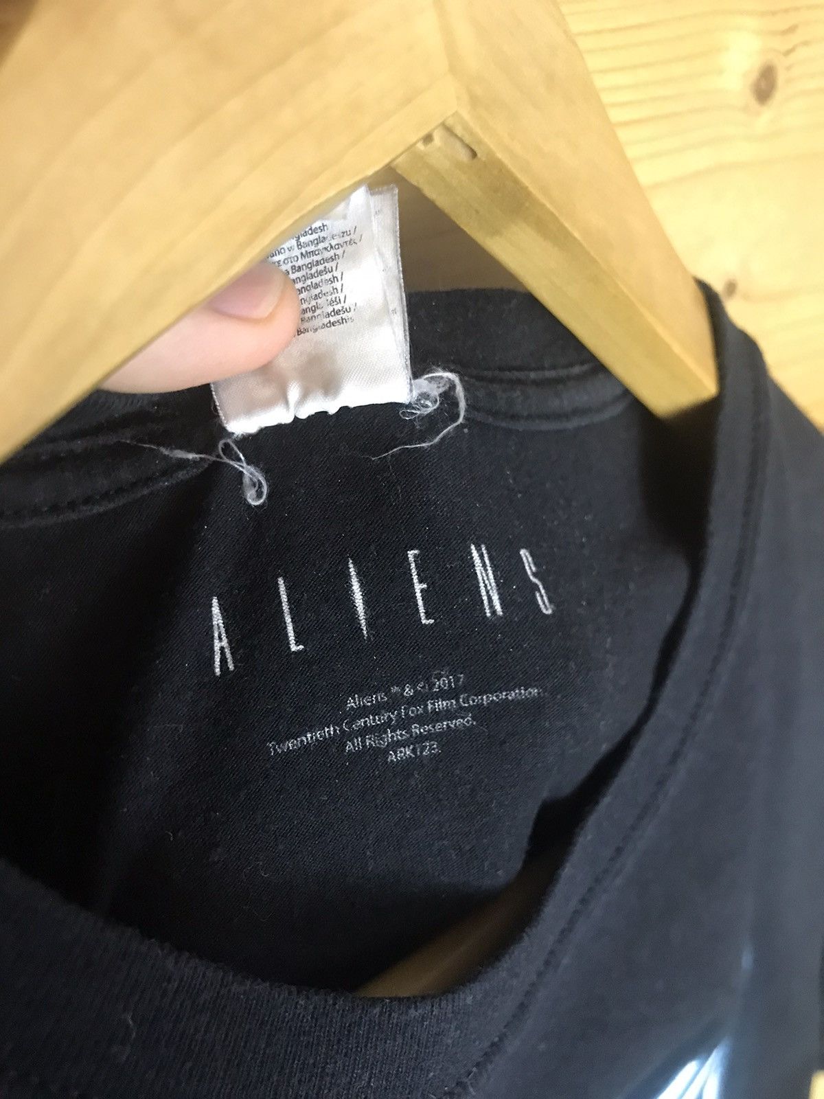 Other Aliens movie t-shirt Size US XS / EU 42 / 0 - 6 Thumbnail