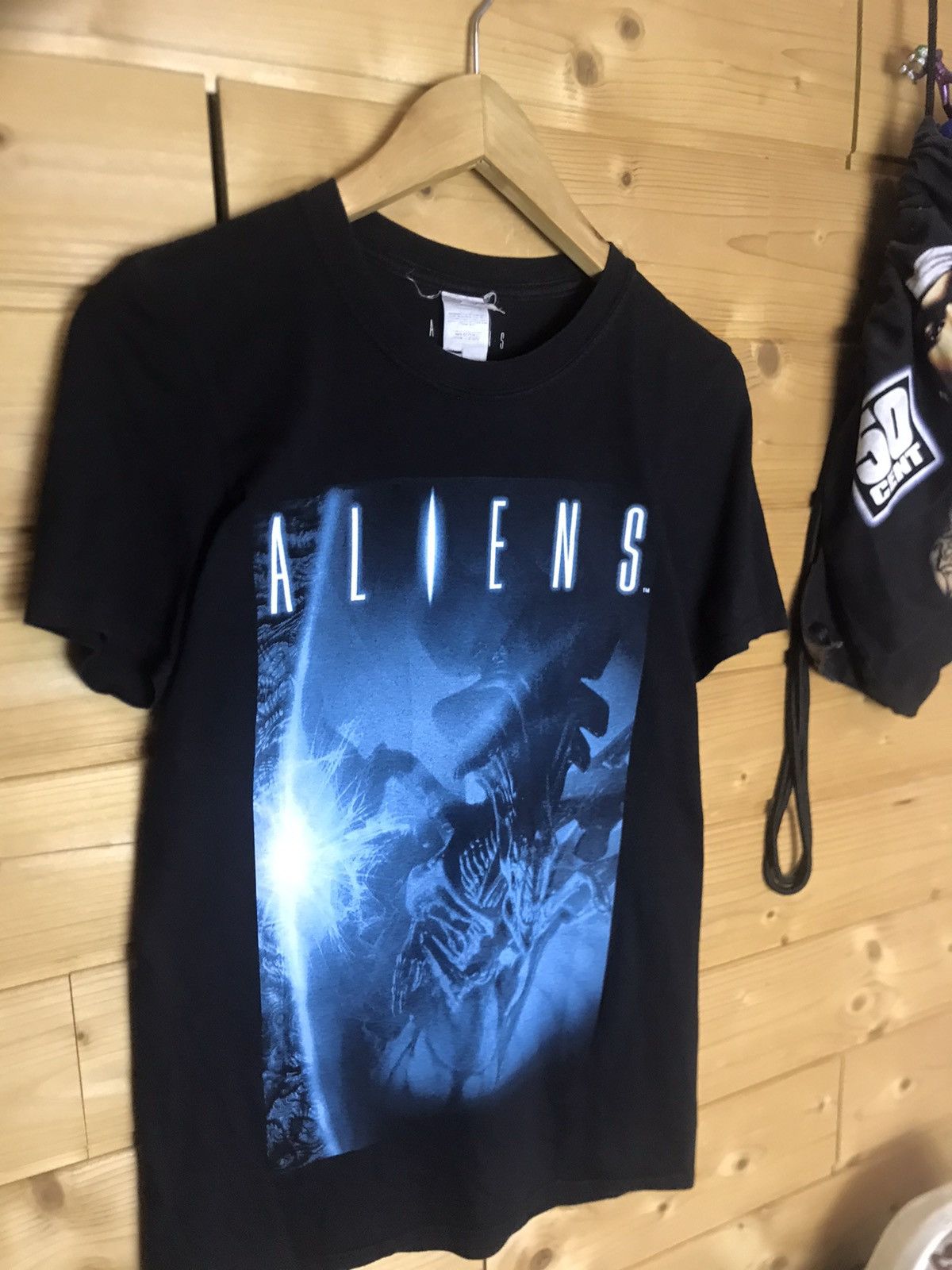 Other Aliens movie t-shirt Size US XS / EU 42 / 0 - 3 Thumbnail