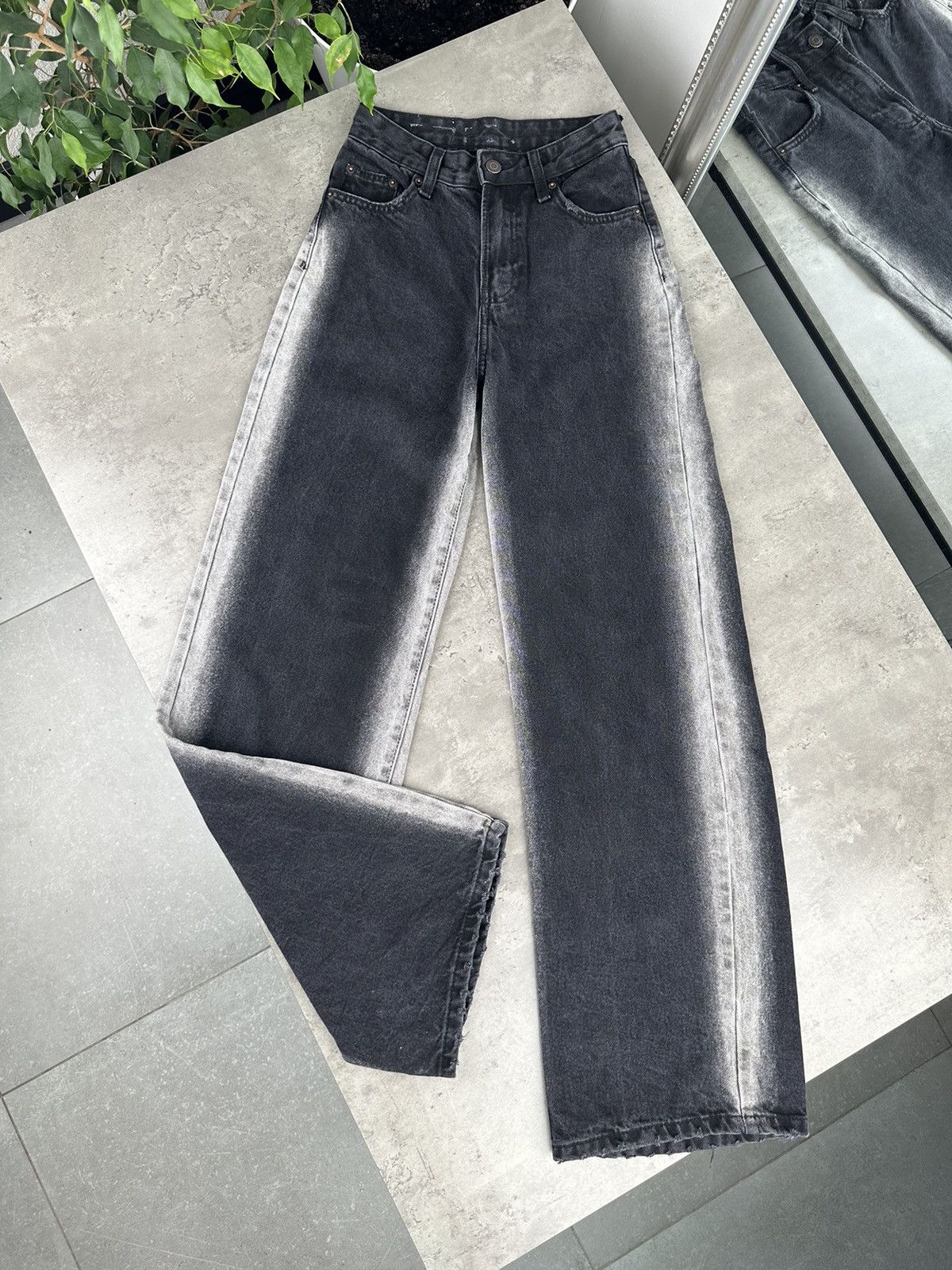 image of Avant Garde x Vintage Faded Jeans in Black, Women's (Size 24)