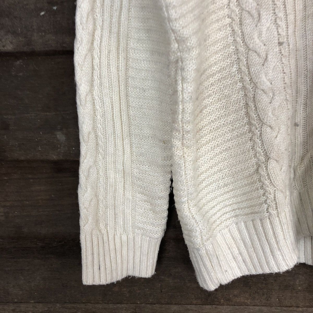 Vintage D Uniqlo Cream Knitwear vintage #c1178 Size US M / EU 48-50 / 2 - 6 Thumbnail