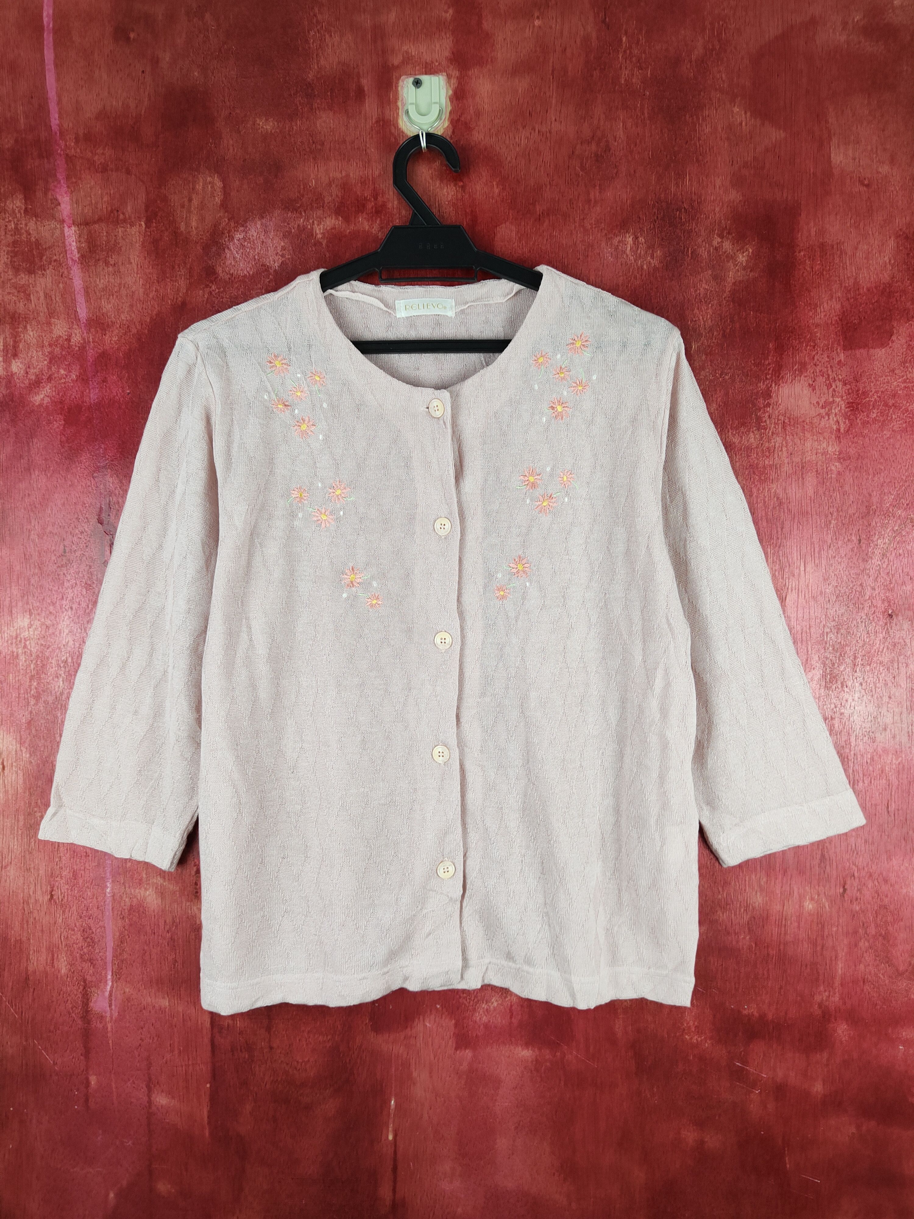 Japanese Brand × Vintage Relievo-Flower Pink Blouses vintage #S866 Size M / US 6-8 / IT 42-44 - 1 Thumbnail