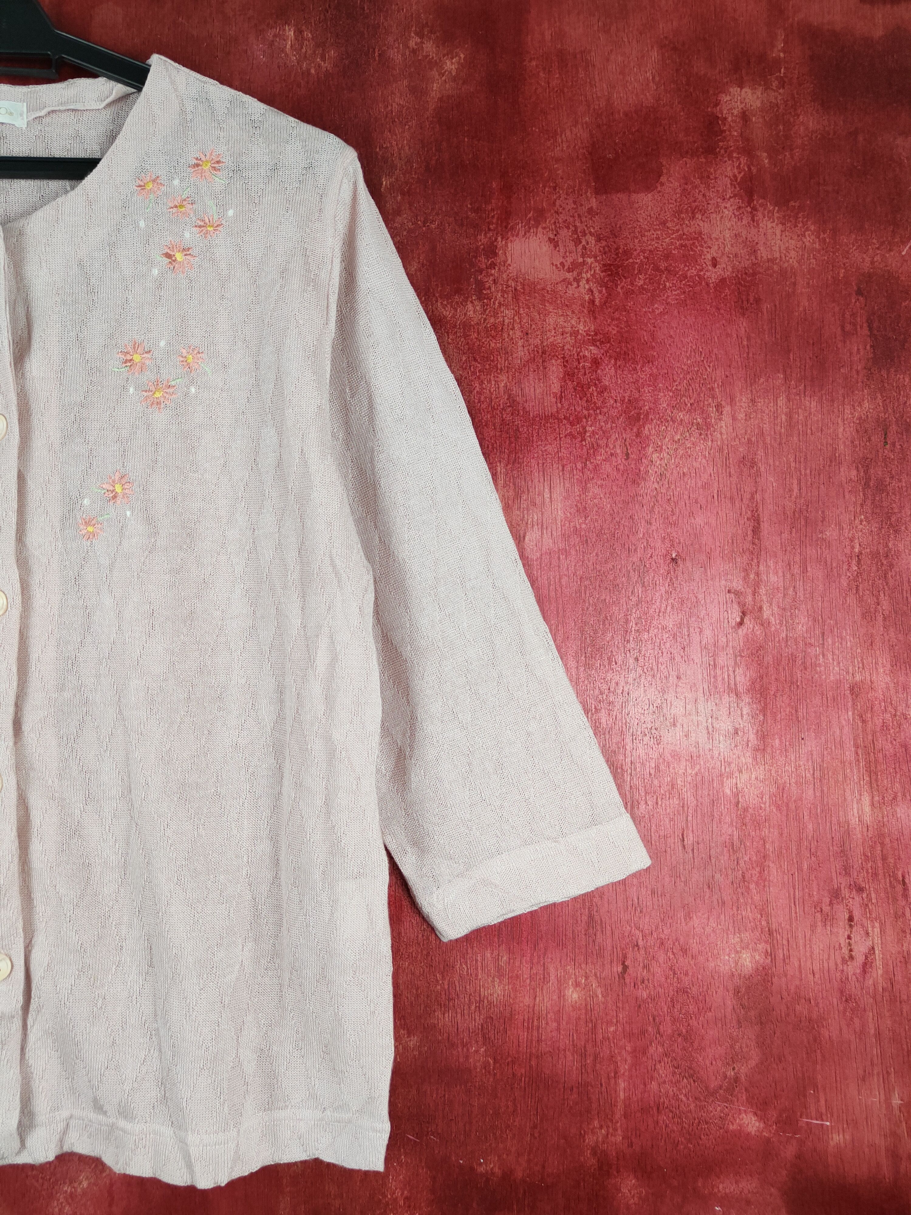 Japanese Brand × Vintage Relievo-Flower Pink Blouses vintage #S866 Size M / US 6-8 / IT 42-44 - 5 Thumbnail