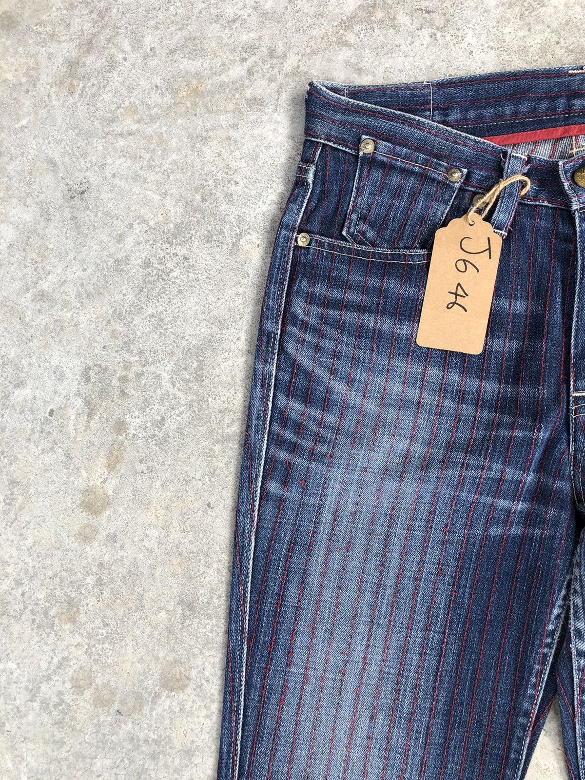If Six Was Nine Levi’s Flared Jeans Hickory Distressed Size US 29 - 4 Thumbnail