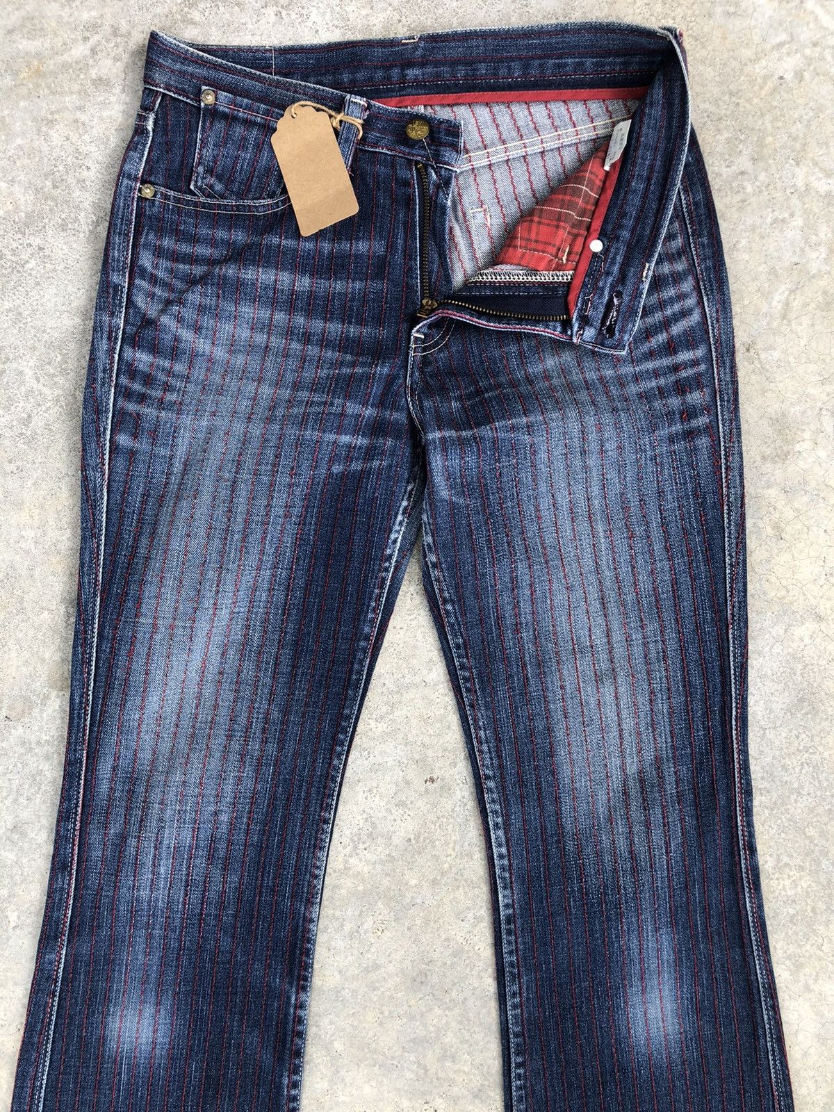 If Six Was Nine Levi’s Flared Jeans Hickory Distressed Size US 29 - 3 Thumbnail