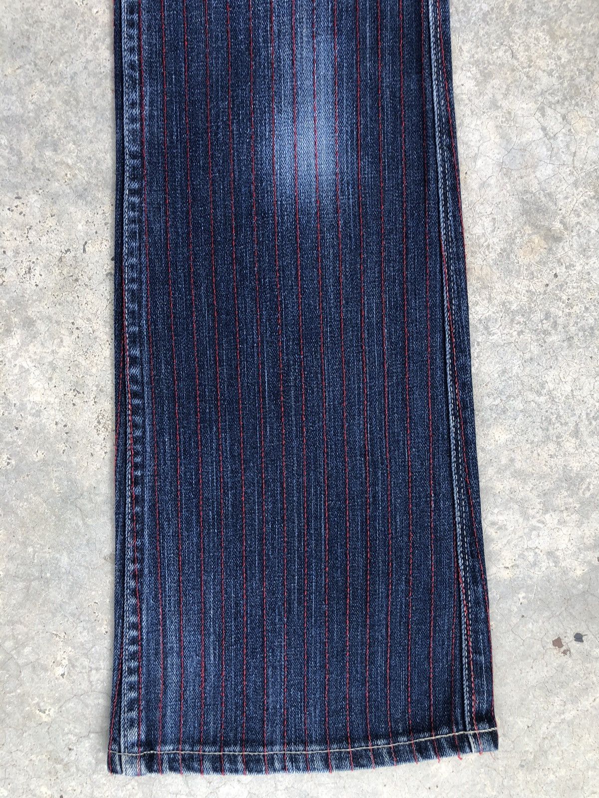 If Six Was Nine Levi’s Flared Jeans Hickory Distressed Size US 29 - 7 Thumbnail