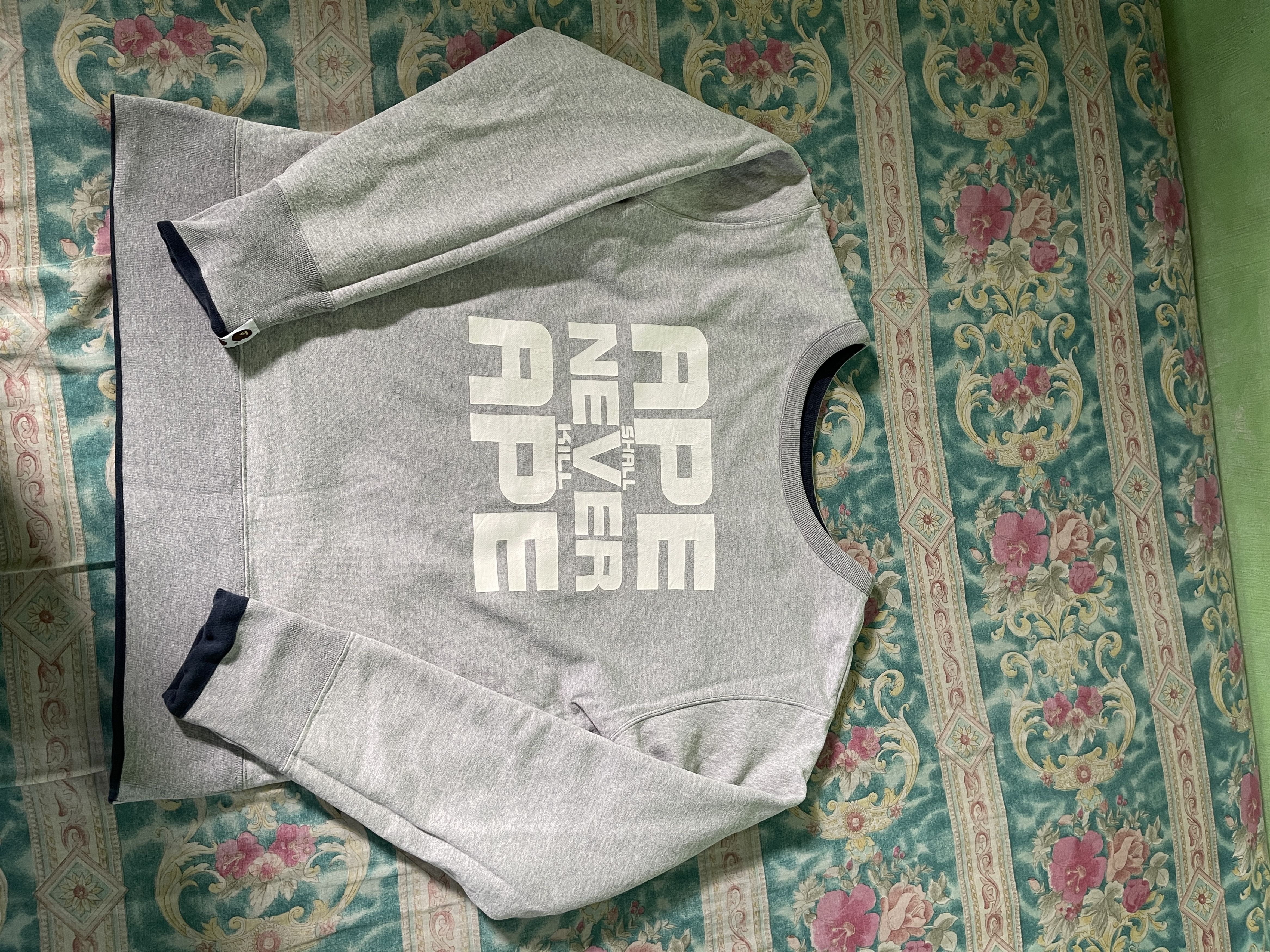 Bape Bape x Alife Reversible Crewneck Size US S / EU 44-46 / 1 - 3 Thumbnail