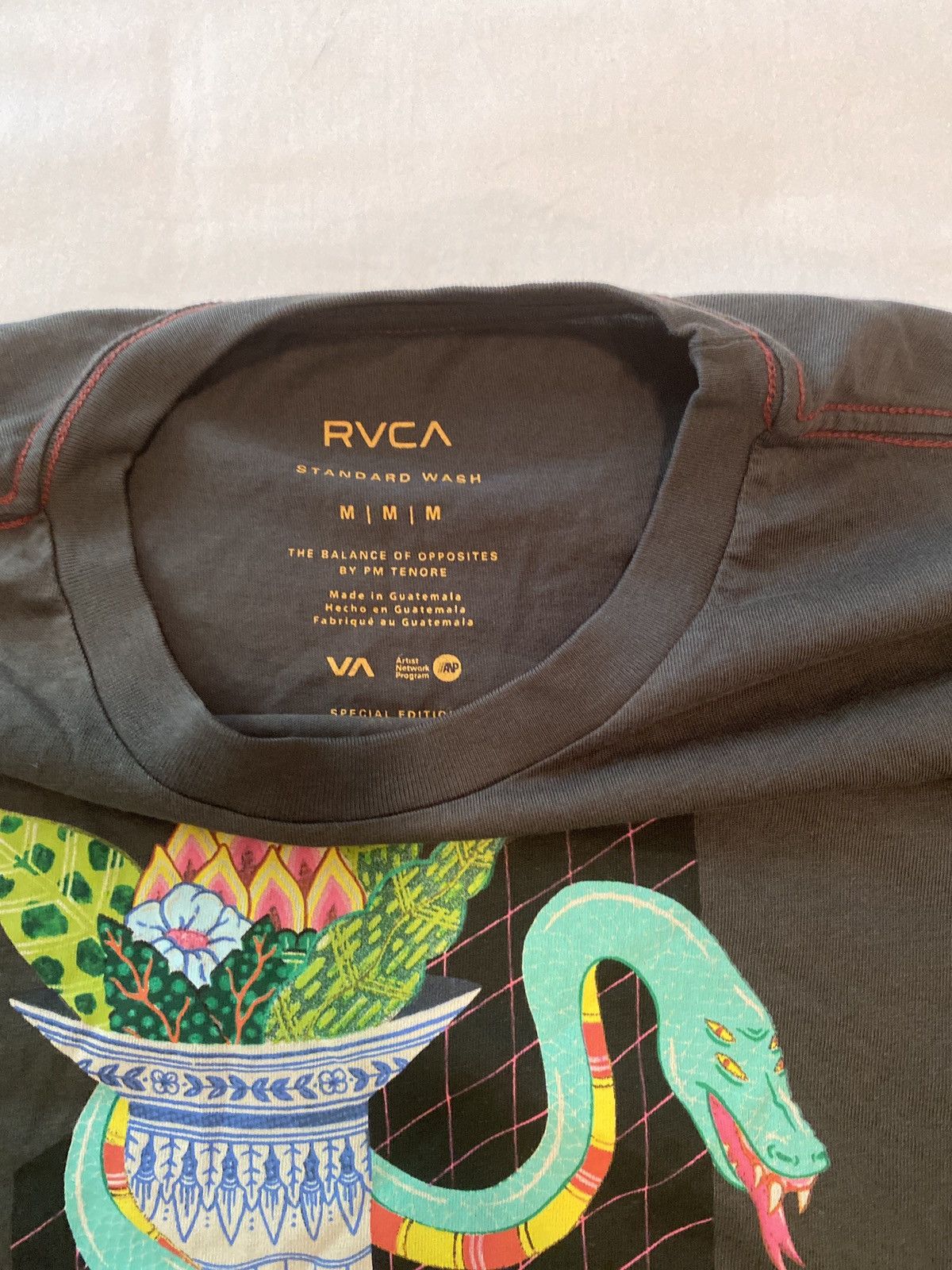 RVCA RVCA artist network program T-shirt Size US M / EU 48-50 / 2 - 3 Thumbnail