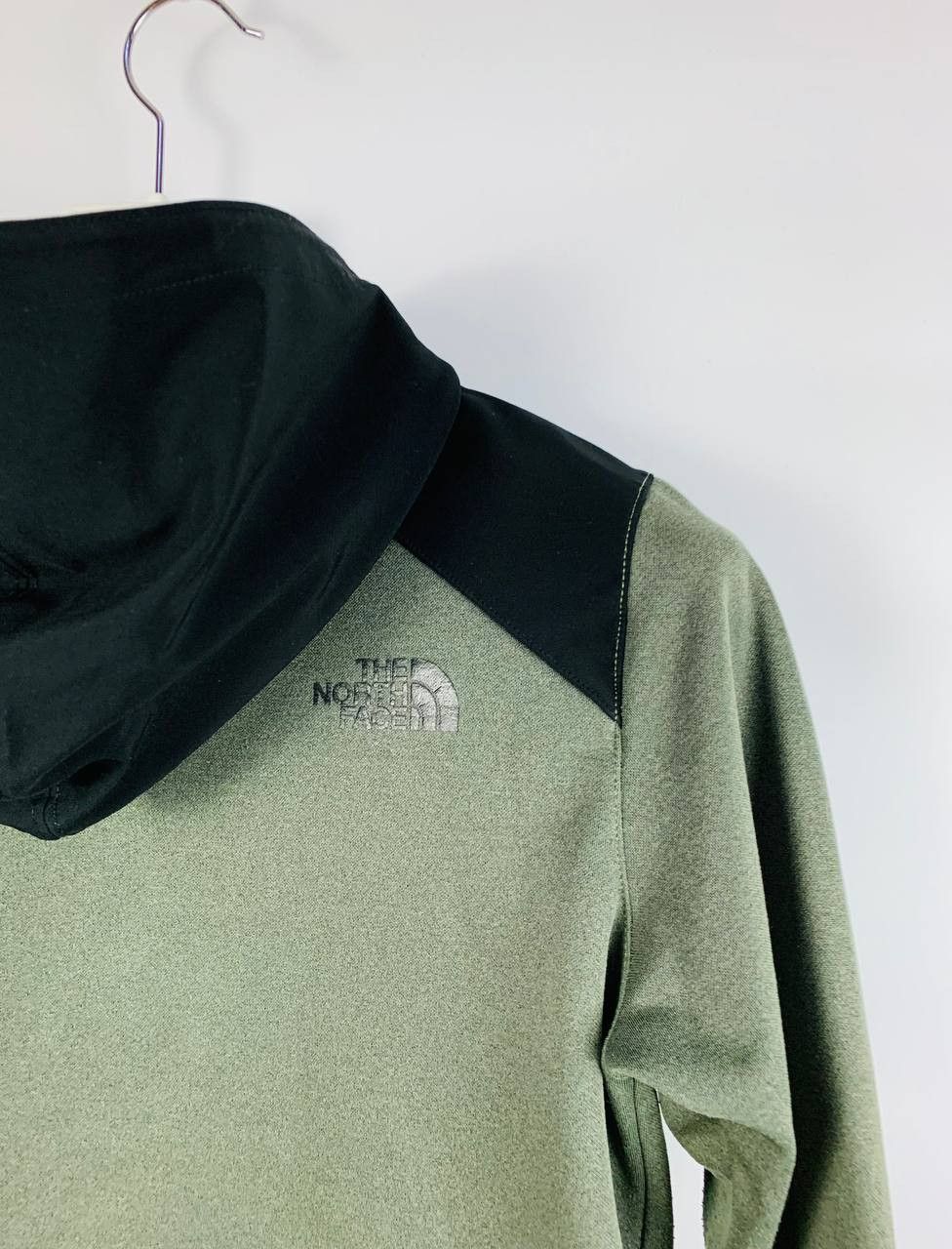 The North Face The North Face hoodie green grey junior L Size US L / EU 52-54 / 3 - 9 Thumbnail