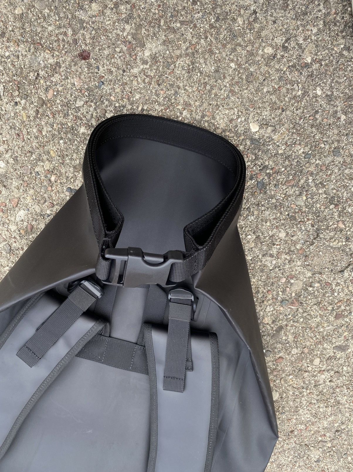 Kanye West Yzy Gap Balenciaga dry bag Size ONE SIZE - 5 Thumbnail