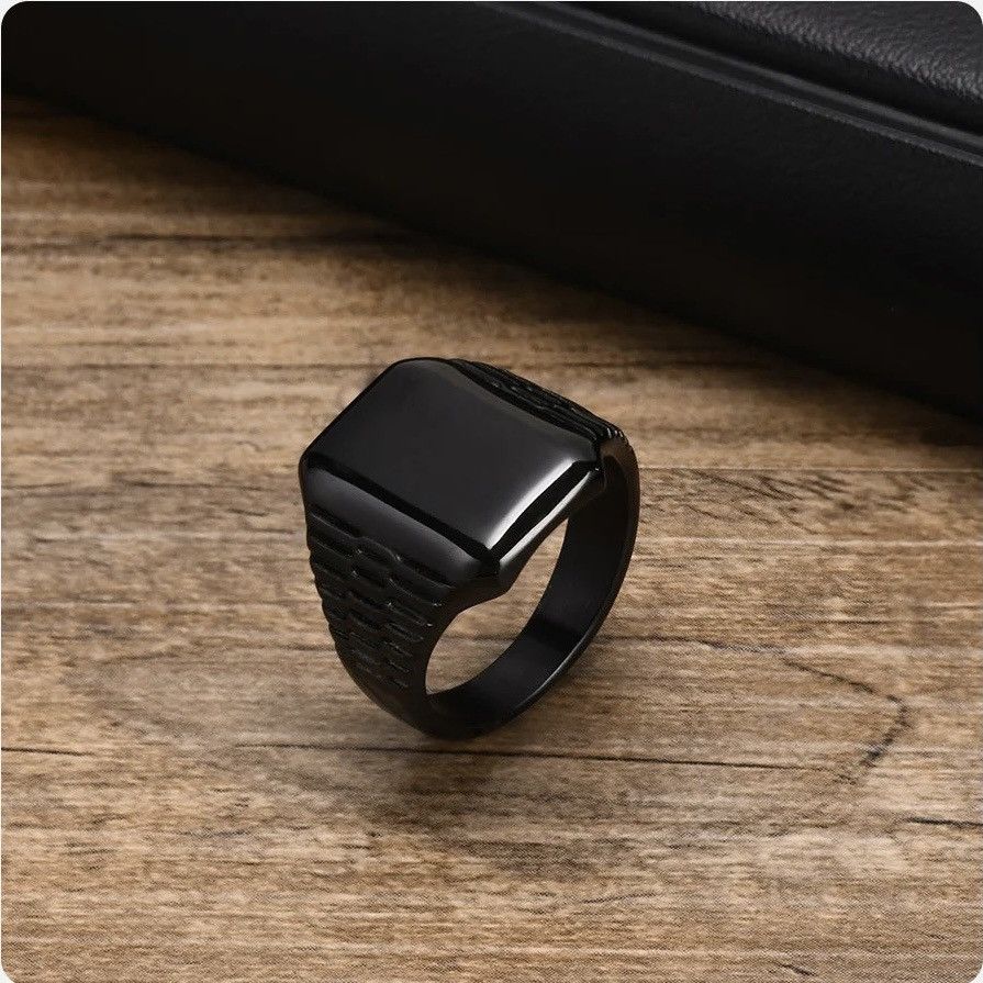 Other Chunky Signet Ring Size ONE SIZE - 1 Thumbnail