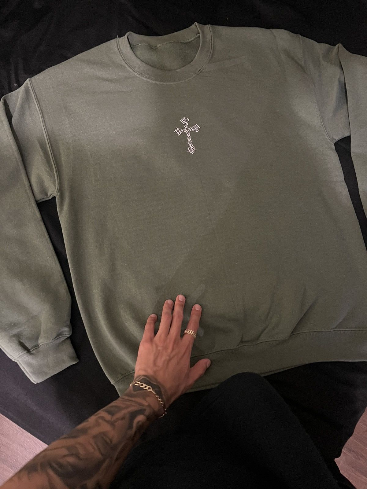 Vintage Rhinestones Cross Vintage Crewneck Sweatshirt Size US S / EU 44-46 / 1 - 10 Thumbnail