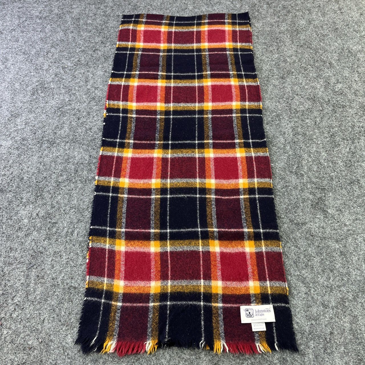 Johnstons Of Elgin × Vintage Johnstons of Elgin Scarf / Muffler / Neckwear T591 Size ONE SIZE - 1 Thumbnail