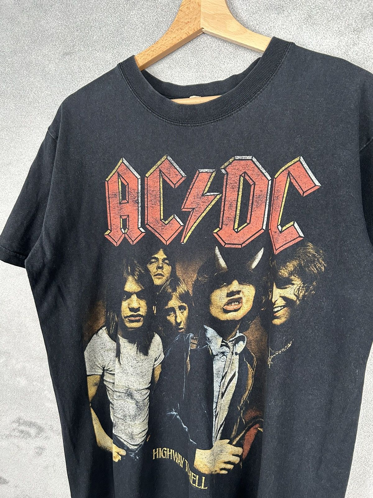 Band Tees Vintage AC DC Rock Band Tee Graphic Metal Size US M / EU 48-50 / 2 - 3 Thumbnail