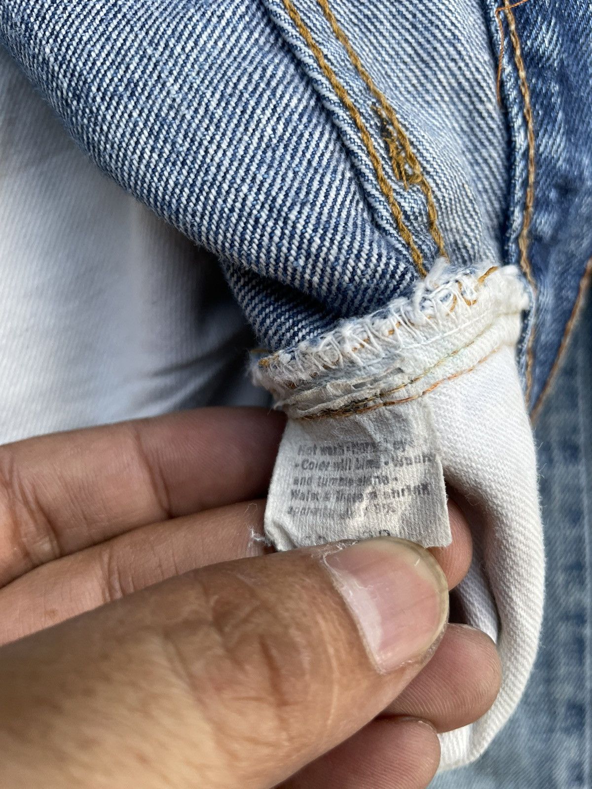 Levi's Vintage 1975 501 e Selvedge Distresed Denim Size US 29 - 19 Thumbnail