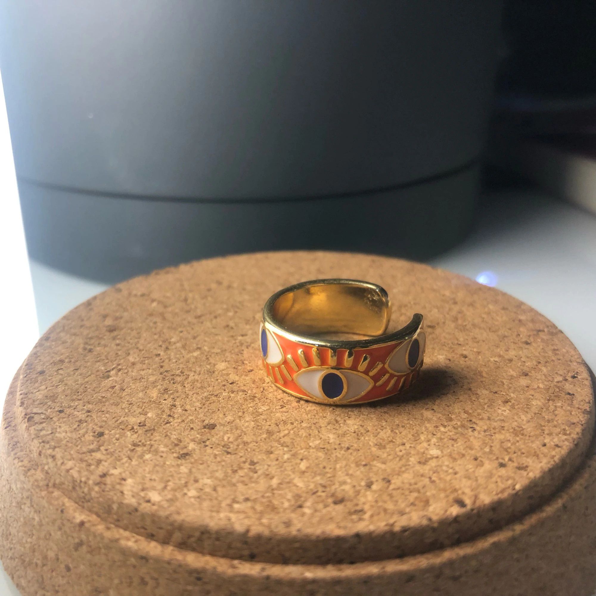 Jewelry Orange Eyes Ring Size ONE SIZE - 1 Thumbnail